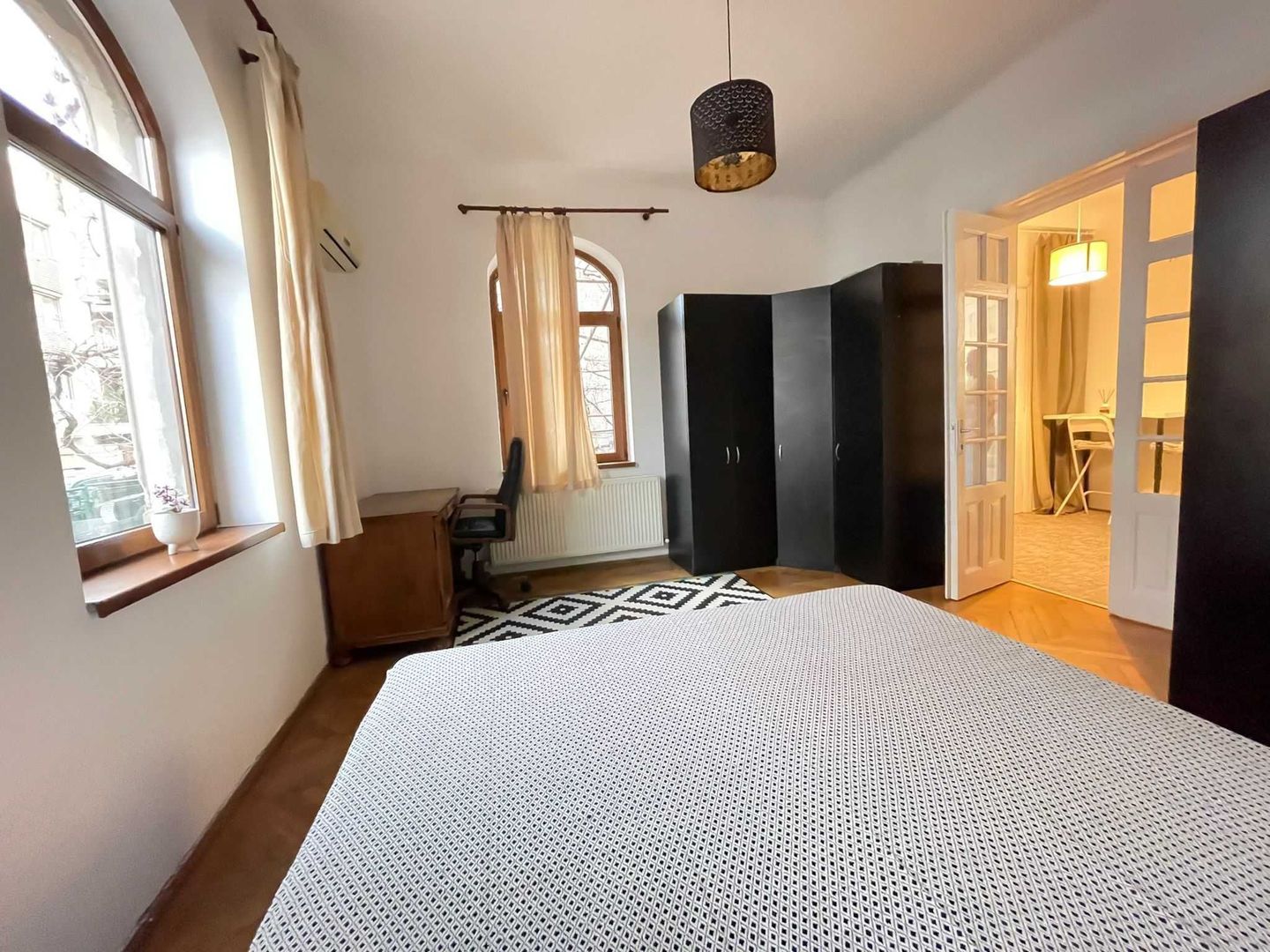 Apartament 2 camere în vilă cu grădină - Poză 5