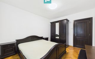 Apartament cu 3 camere decomandat, Str. Horia - Poză 1