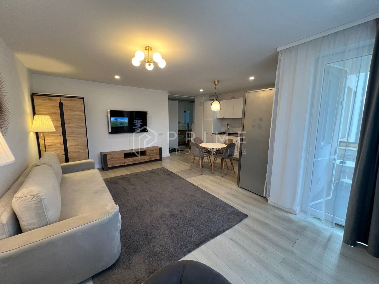 Apartament amenajat modern cu 2 camere de închiriat, în Unirii - Poză 1