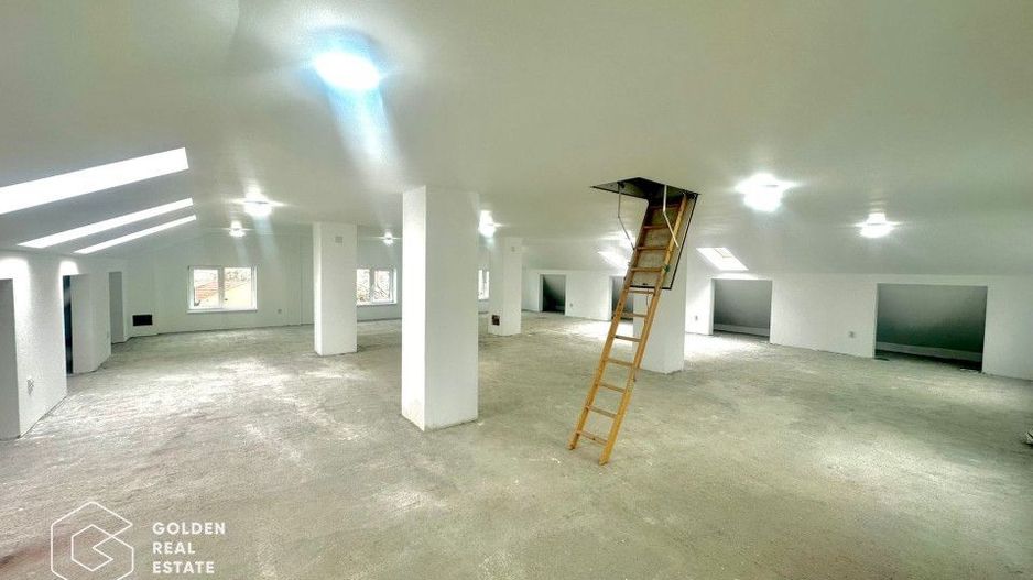 Cladire cu destinatie comerciala,800mp, D,P+2Etaje,locatie exceptionala - Poză 14