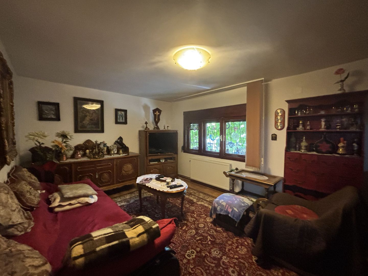 Apartament 3 camere zona Aradului - Poză 1