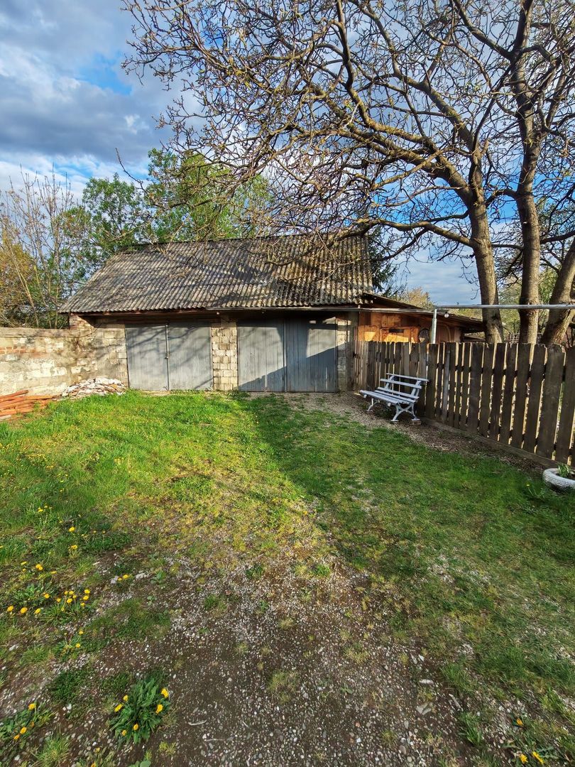 apartament la casa - zona Unirea - 3 camere - bucatarie - baie - teren generos - Poză 7