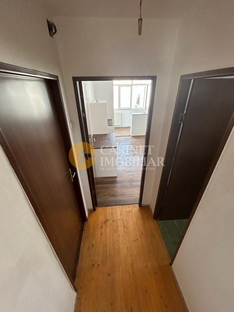 Piata Voievozilor 2 camere decomandat 54mp - Poză 6