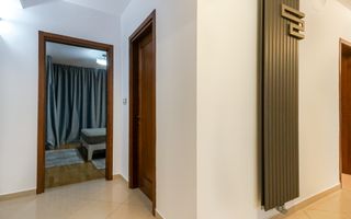 Ap spatios 4 camere, garaj, Andrei Muresanu, zona strazii Trifoiului - Poză 32