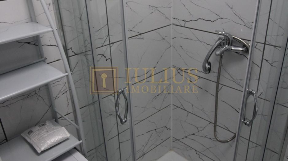 la 3-5 minute de Spitalul Judetean, Complex, centrala proprie, renovat recent - Poză 3