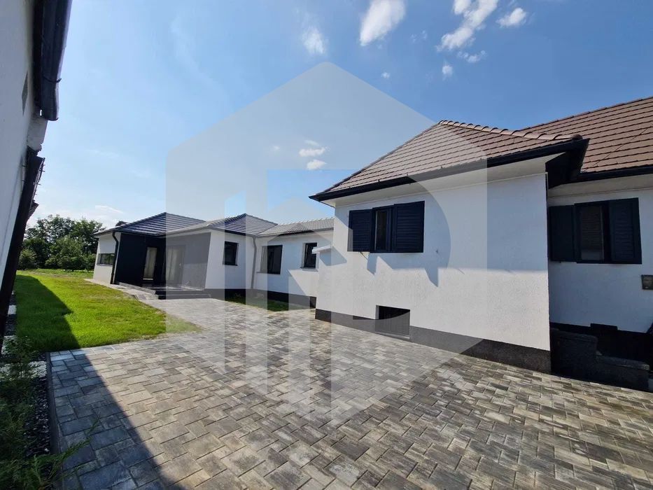 Casa Single | 191 mpu | Pivnita | 4 Dormitoare | Cristian | Centru - Poză 2