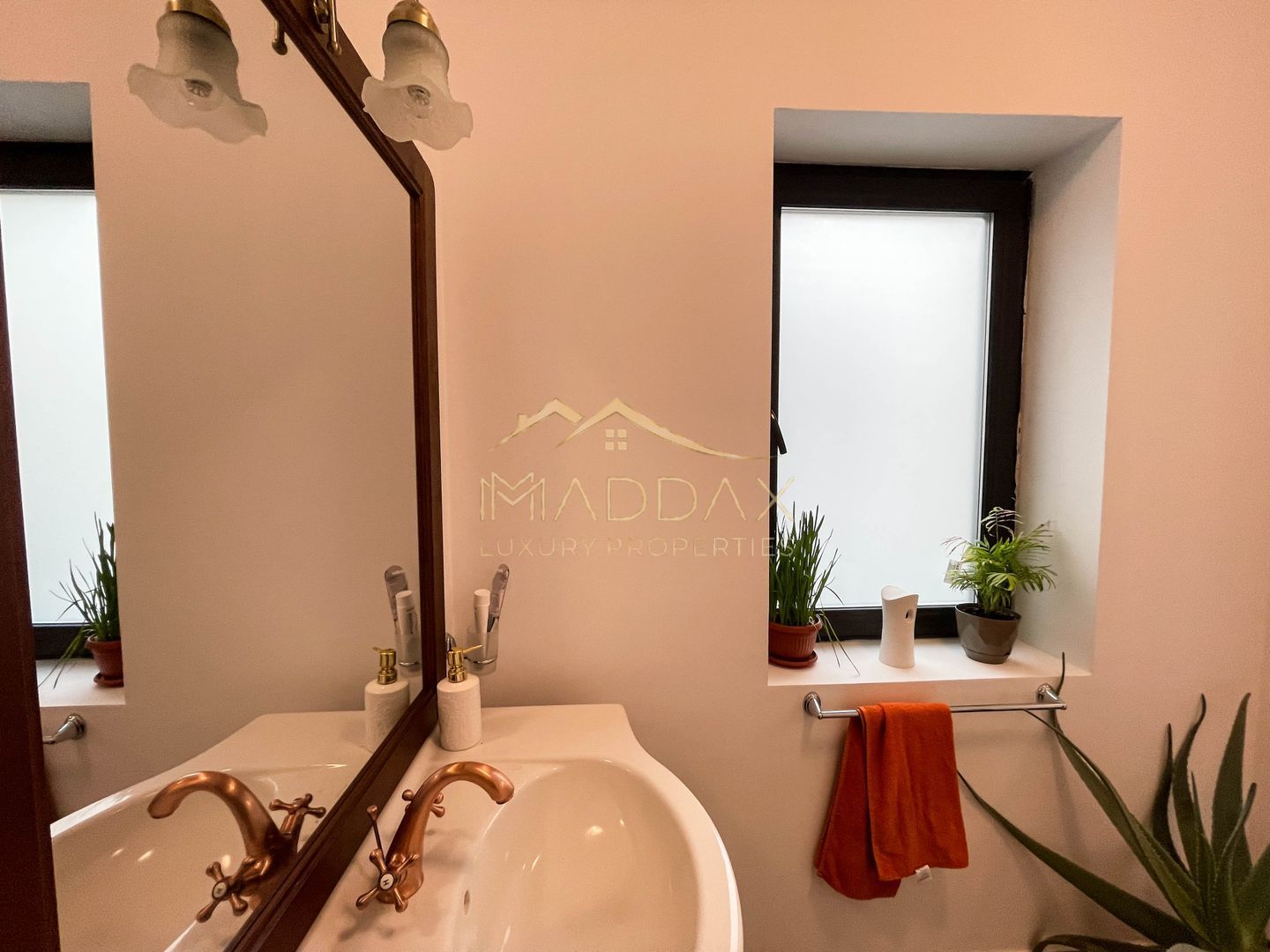 Spatiu de birouri in Vila Interbelica ***104mp utili***// Victoriei - Poză 28