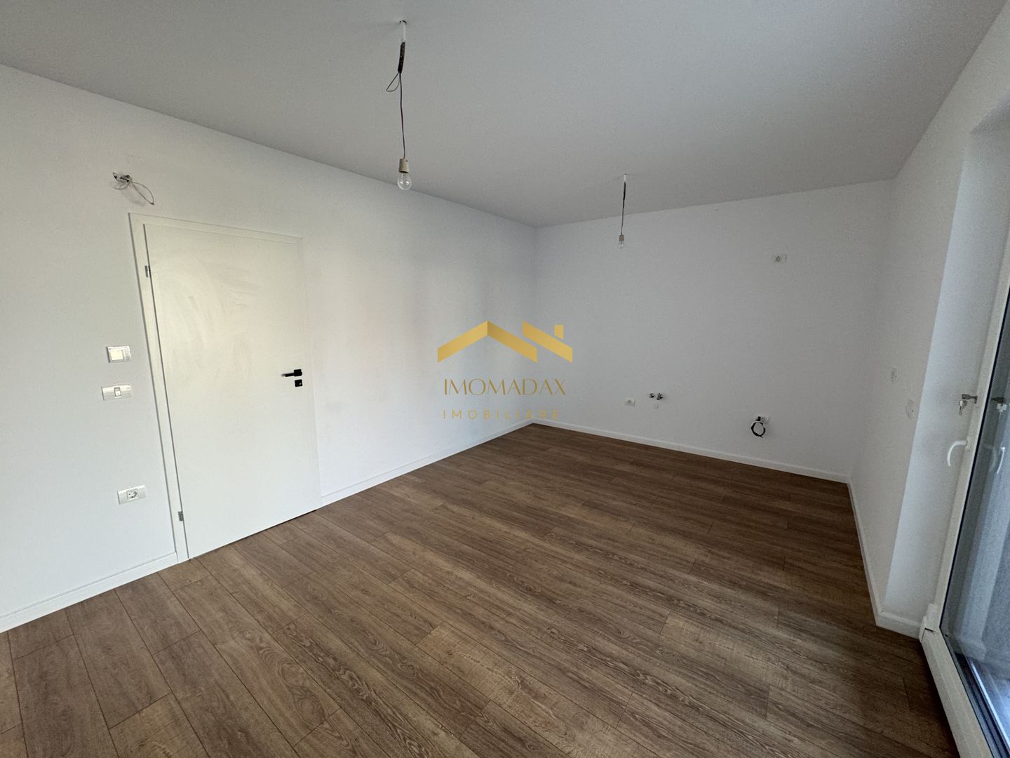 Bucovăț-Duplex P+E-4 Camere - Poză 23