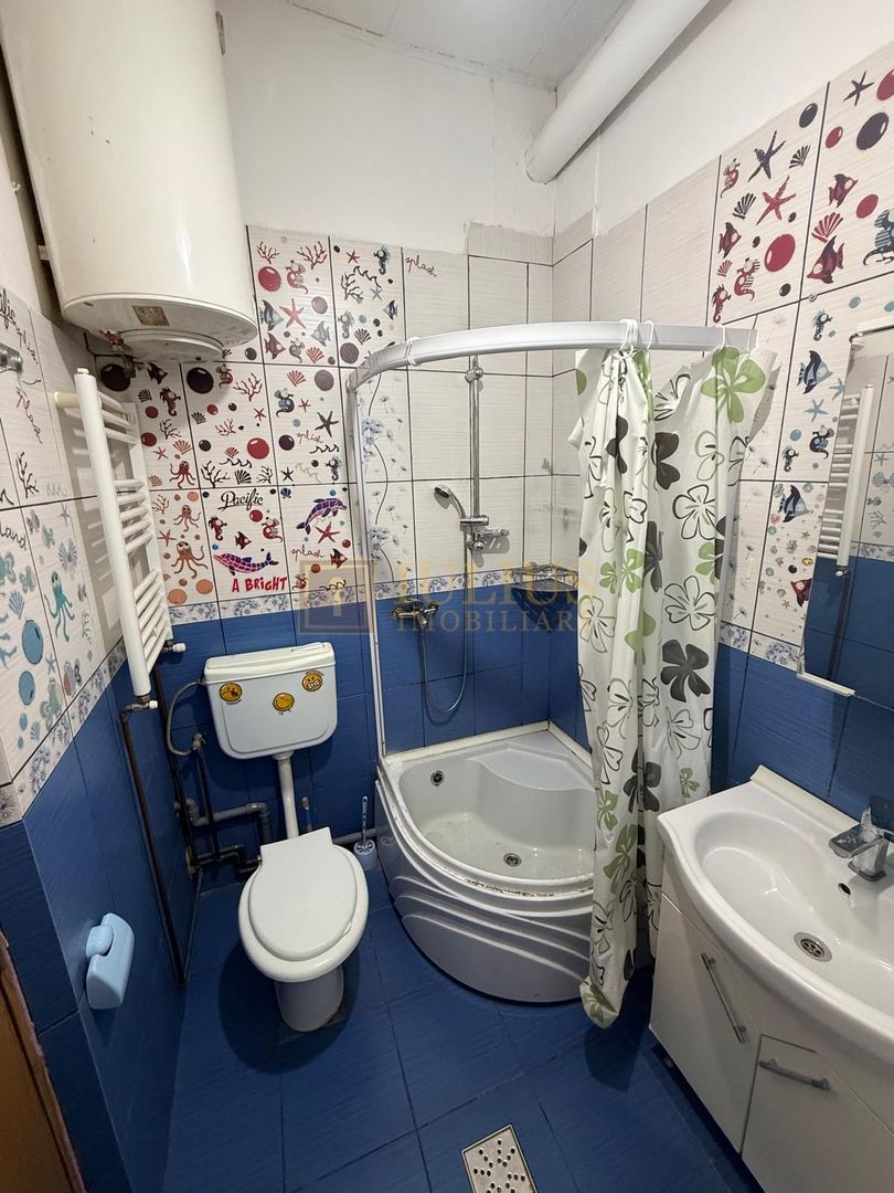 2 camere| Iosefin-vis a vis de Bega |zona superba| loc de parcare| curte comuna| - Poză 11