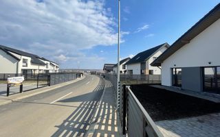 Casă Tip Duplex INDEPENDENTĂ ENERGETIC - Cartier NOU - Poză 5