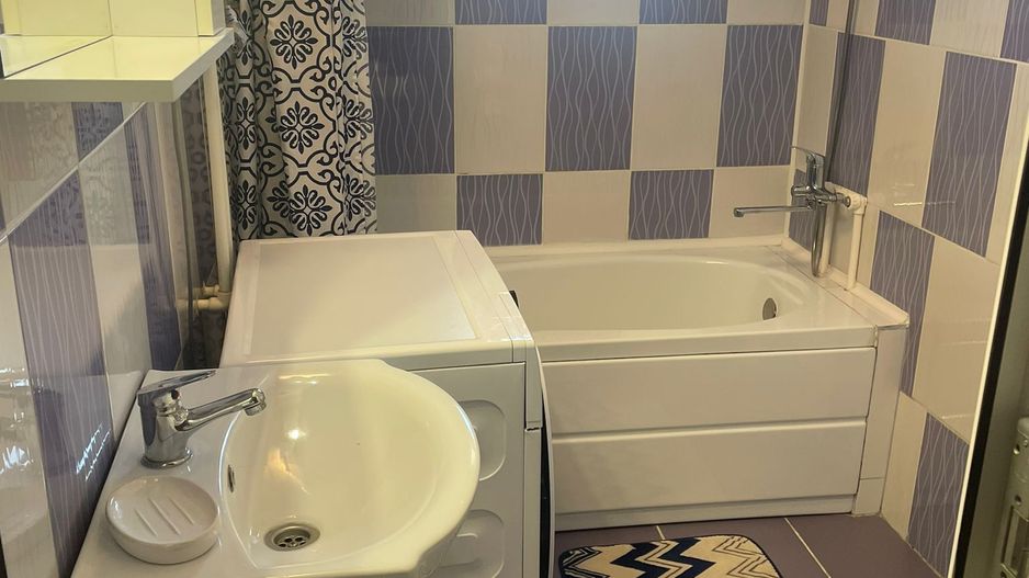 Apartament/mansardă 3 camere,Micro 17,utilat si mobilat - Poză 15