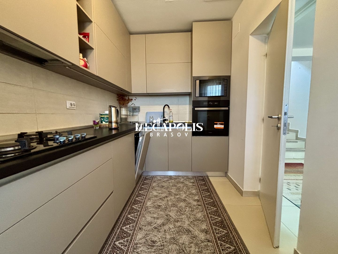 Casă 3 camere | Garaj | Terasă Amenajată | Pet-Friendly | Hărman - Poză 9