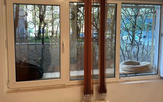 Apartament 3 camere, Decomandat. Bld. Al. Obregia, zona Vatra Dornei. - Poză 3