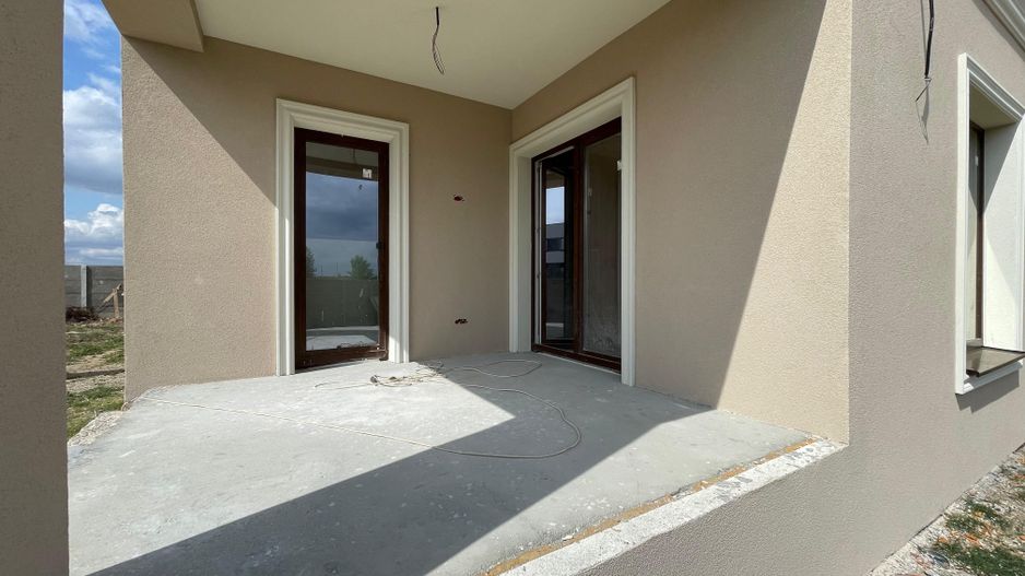 Duplex despartit prin camera tehnica - 4 Dormitoare - Urseni - Poză 16