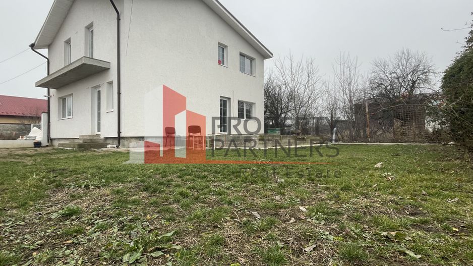 Casa P+M Sabareni - Poză 1