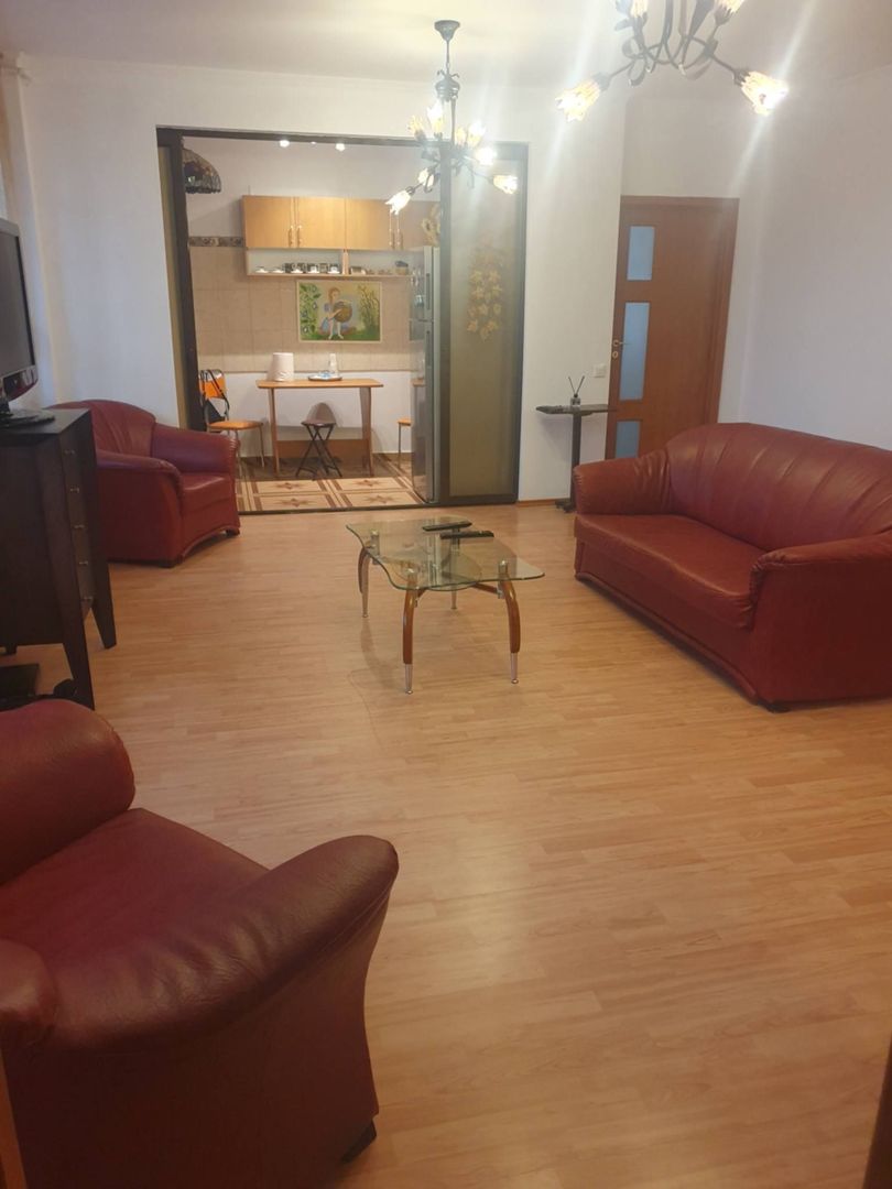 Inchiriere apartament 5 camere/Zona Domenii/Loc de parcare inclus - Poză 3