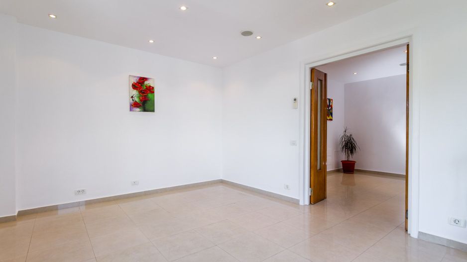 COMISION 0% - Apartament 104 mp, BLOC 1980, pe CALEA VICTORIEI, langa H. Hilton - Poză 2