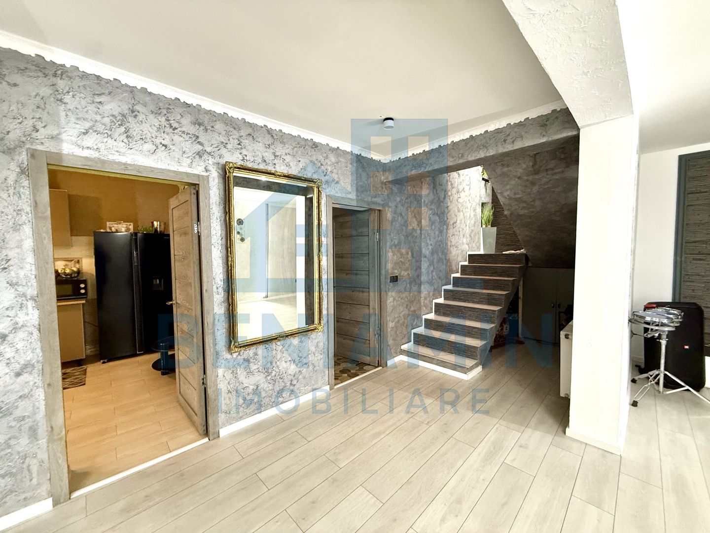 Vila moderna P+1 Bariera Valcii strada Stejarului teren 250mp - Poză 5