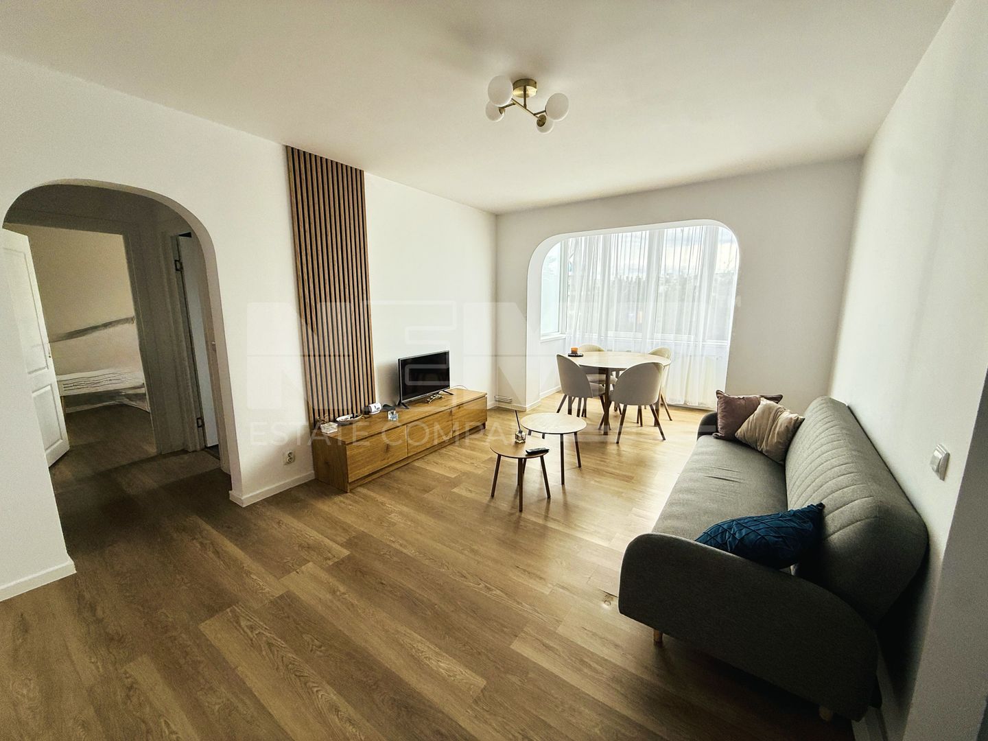 Apartament 2 camere | Zona Universitatii | Renovat | 94.000 Euro - Poză 3