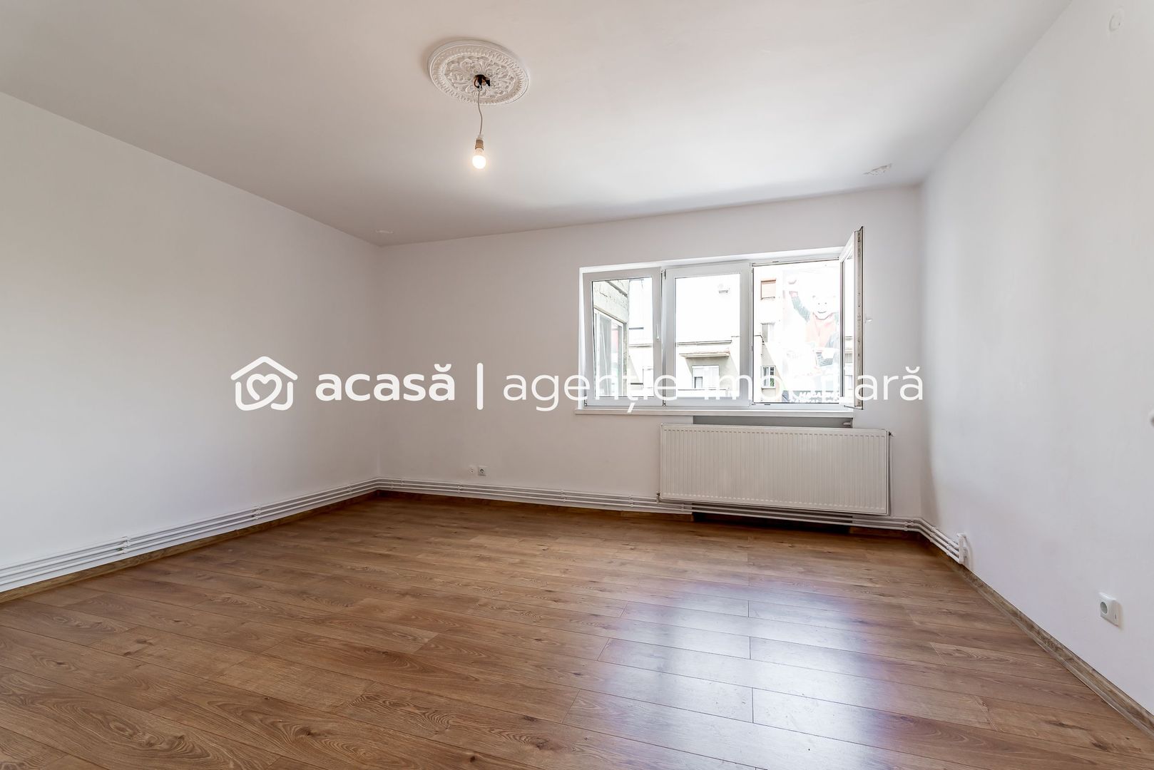 Apartament 2 camere Ultracentral, bvd Revolutiei, Arad - COMISION 0 - Poză 2