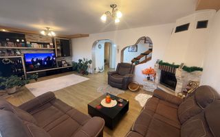 Vila de vânzare 160 mp - complet mobilată și utilata  - Câmpina ! - Poză 1