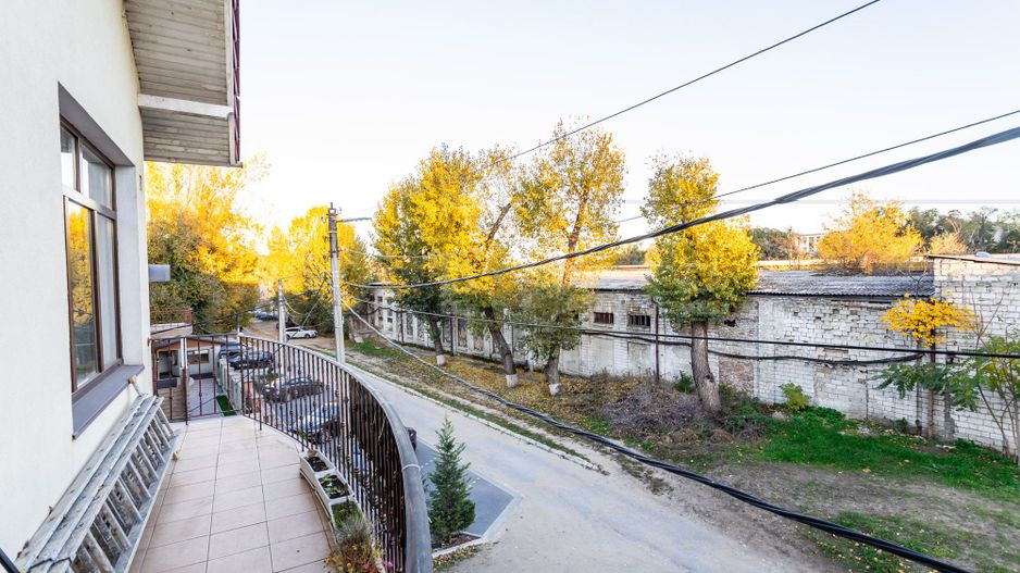 Vanzare spatiu comercial de 256 m2 în centrul capitalei - Poză 6