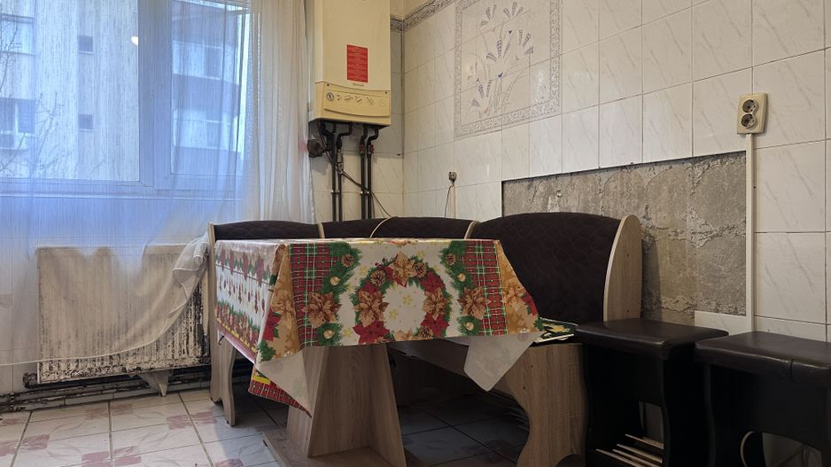 ETAJ 1! Vânzare apartament cu 2 camere în M11 - Târgoviște - Poză 7