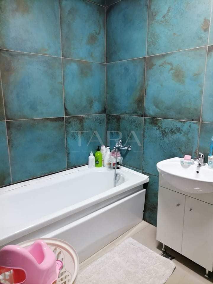 Apartament cu două camere decomandate în zona Eroilor, Florești. - Poză 6