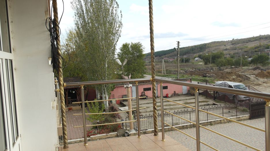 Restaurant pe prima linie Centru Mereni - Poză 6