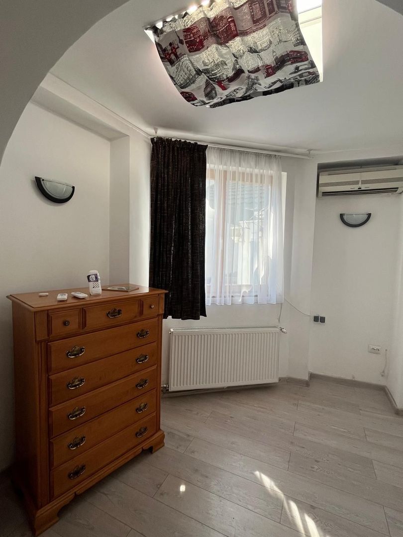 Vila cu piscina Herastrau | Panouri solare | Parcare | Rezidential sau birouri - Poză 12