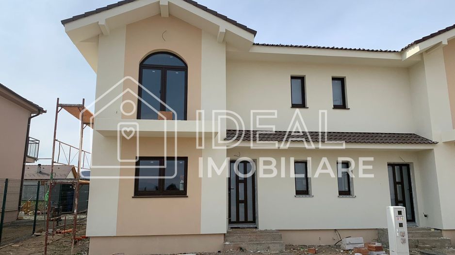 Casa tip Duplex cu 4 camere ,in Cristian - Poză 1