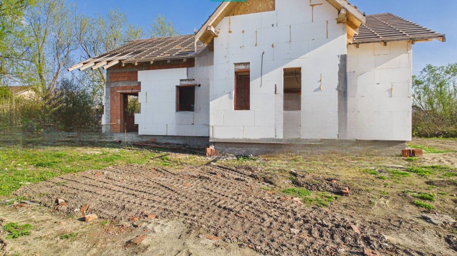 Casă individuală la cheie in Utvin - Poză 14