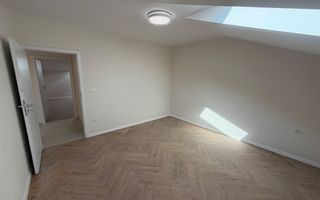 NOU. Disponibil imediat. Decomandat. Zona Soarelui - Poză 7