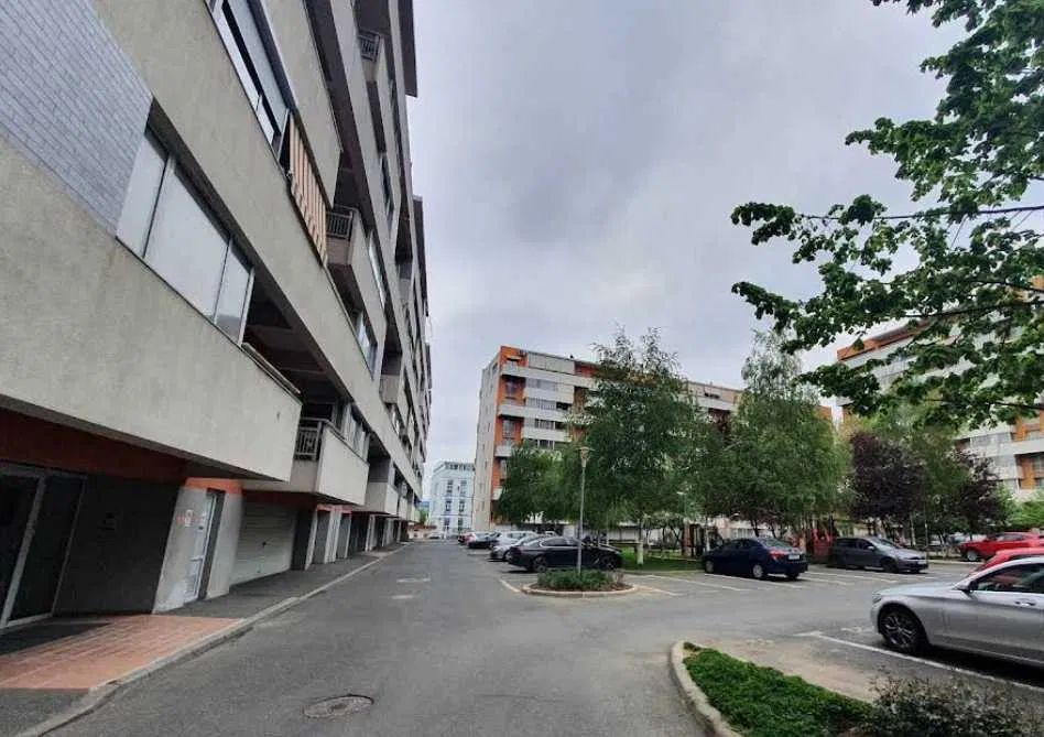 Loc de parcare acoperit - Garaj-Quadra Place Politehnica - Poză 3