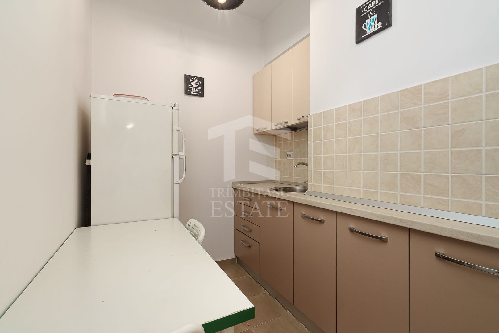 Garsoniera de inchiriat, zona Piata Alba Iulia - Arogant - planul doi - Poză 11