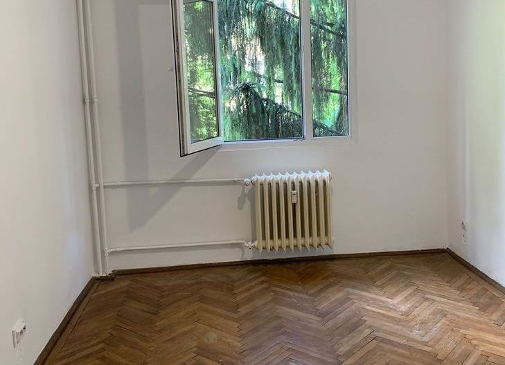 Apartament 3 camere, zona Parcul Aleea Niculitei. - Poză 9