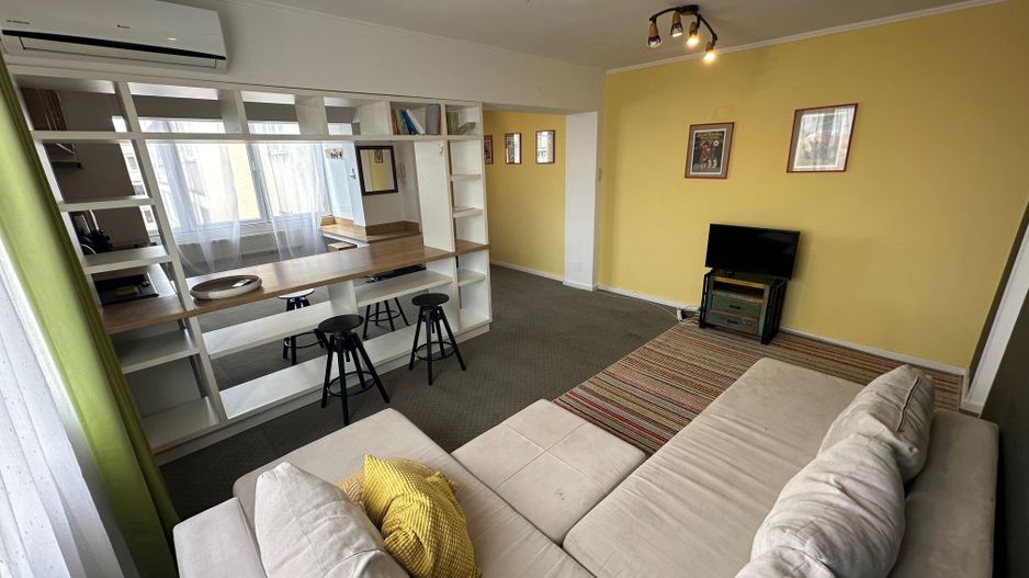 Apartment ultracentral cu 2 camere - Poză 1