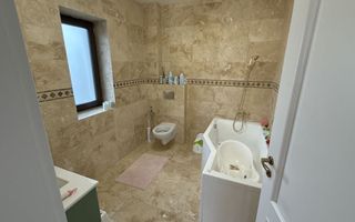 Casa garaj curte 600mp - Poză 5