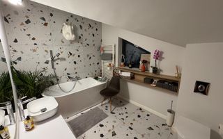 OFERTA Zona Herastrau, Vila Lux 4 cam, 3 bai, curte individuala 100 mp - Poză 14