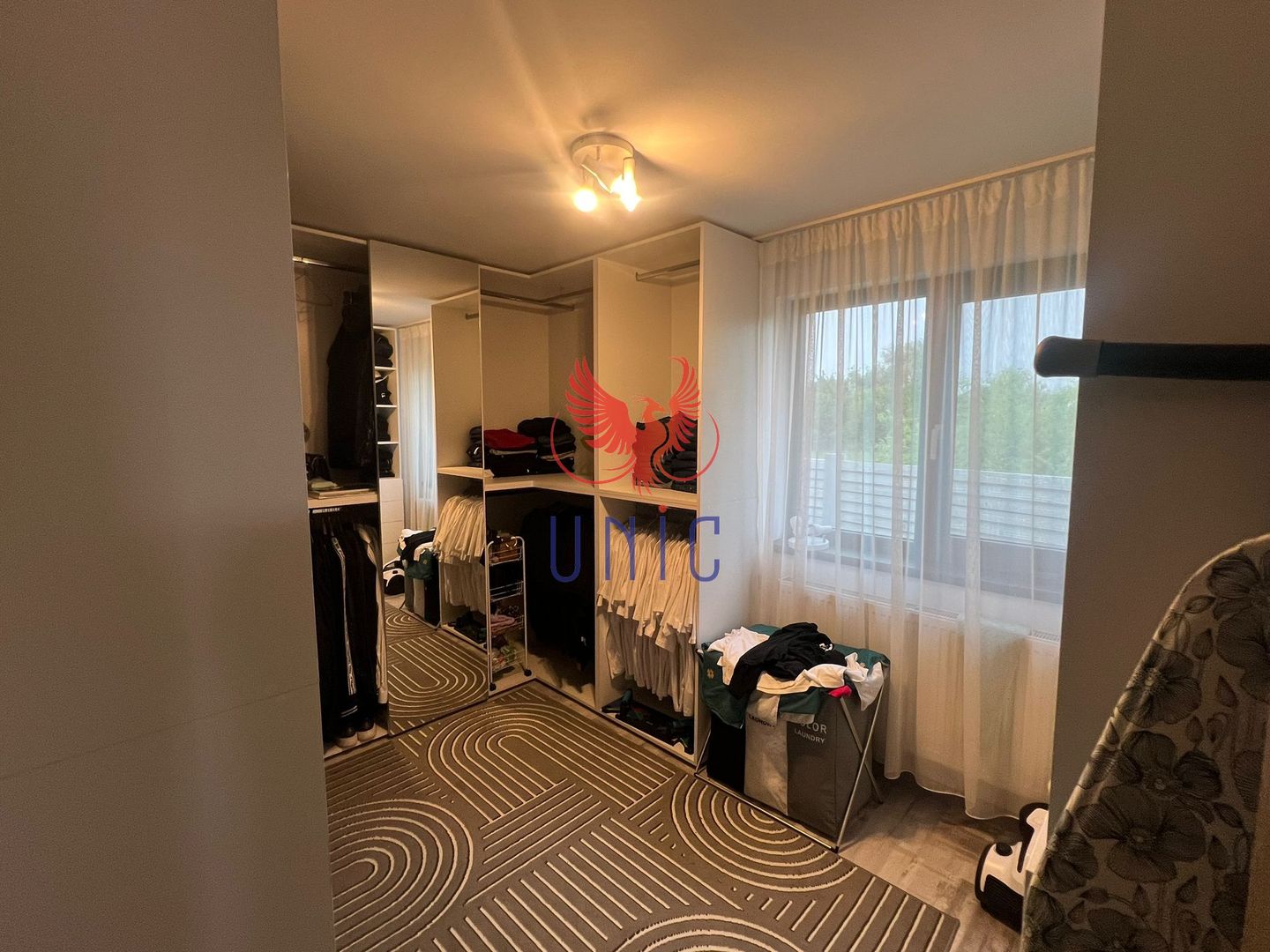 Casa de lux , zona  rezidentiala Popoveni - Poză 8