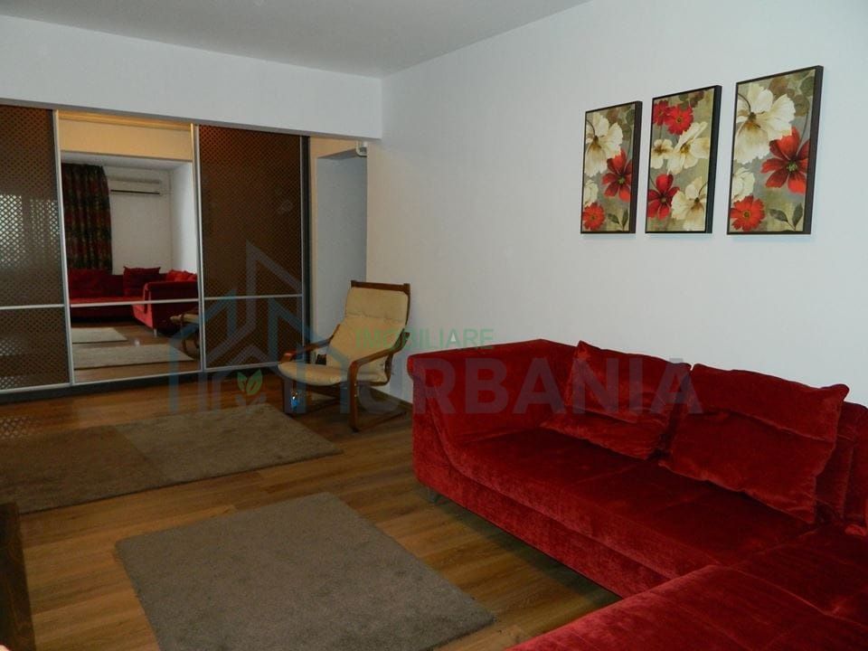 3 camere, piața Unirii, 750 euro negociabil - Poză 1