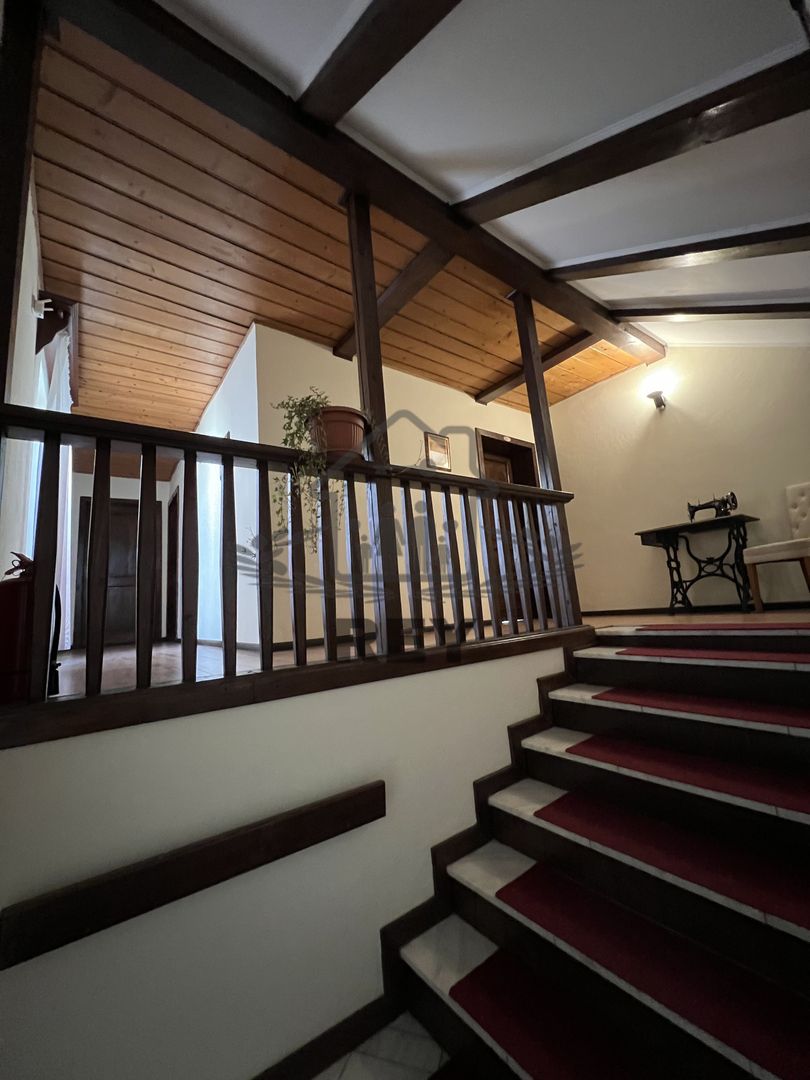 Imobil 650 mp utili, zonă centrală, comercială și trafic intens - Poză 5