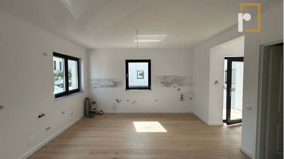 Vila individuala 4 camere | Tunari - Poză 12
