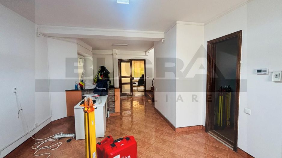 Spațiu de birouri cu 6 camere - 140 utili, 12 parcari, C. Turzii - Poză 6