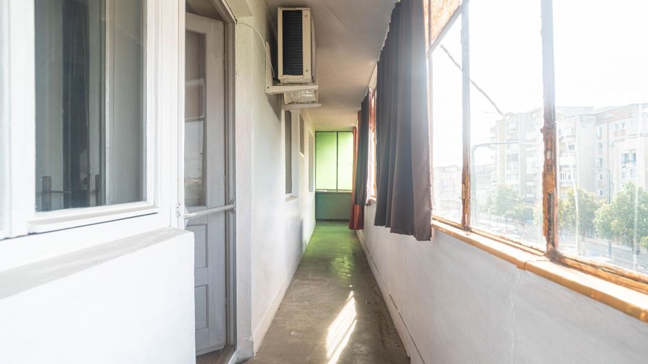 Apartament 3 camere - etaj 3 - bvd. Revolutiei - COMISION 0 - Poză 5