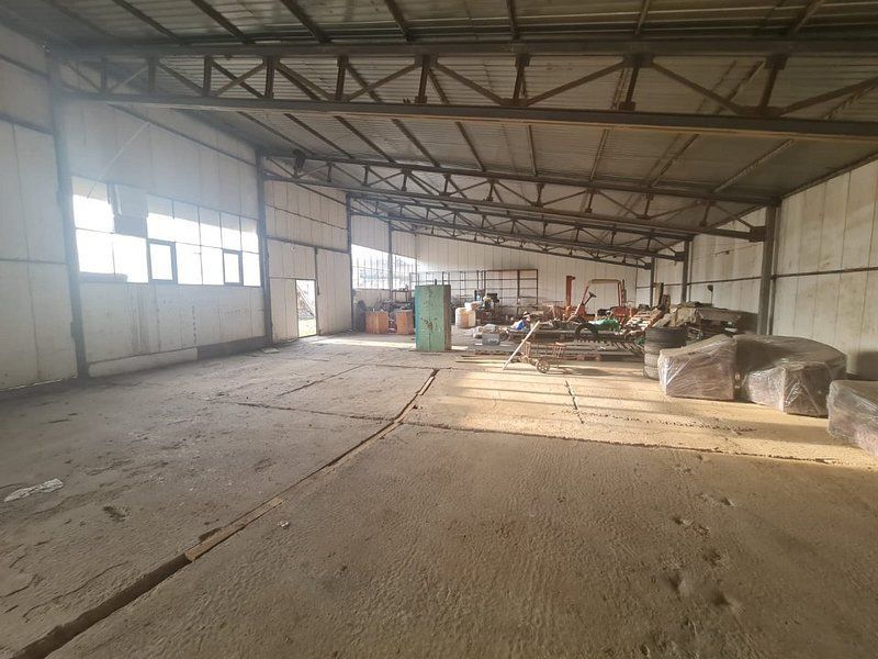 Hala de inchiriat - str Traian - SU 340 mp si teren liber 2000 mp - Poză 6