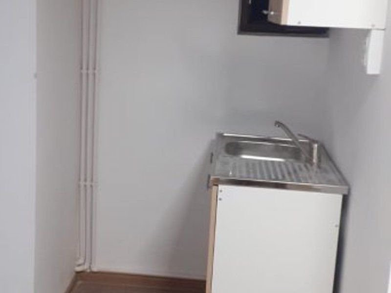 Garsoniera de inchiriat – Zona Centrala / Gara – 200 euro - Poză 5