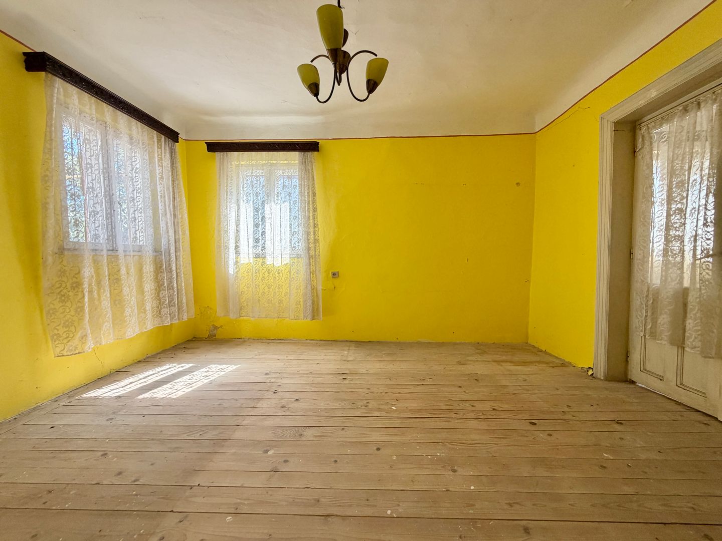 Casă cu teren 251 mp – zona Andronache, Strada Mențiunii - Poză 13