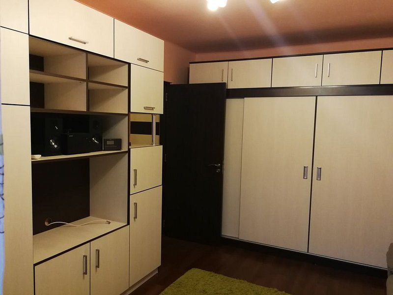 Apartament 2 camere mobilat si utilat complet Drumul Taberei - Poză 5