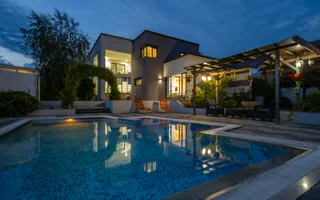 Vilă 342 mp cu piscină și 800 mp teren / 4 dormitoare / Pleașa - Poză 18